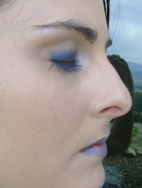 Wink-day-eyes-blue-makeup